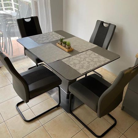 Levi'S Wellness Apartman Siófok Buitenkant foto