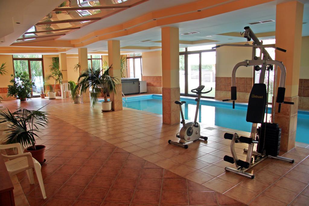 Levi'S Wellness Apartman Siófok Buitenkant foto